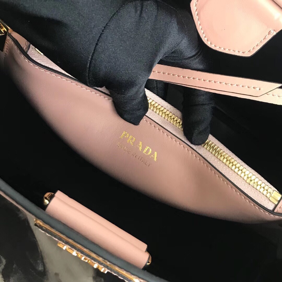 Pra*a matinee tote bag in powder saffiano leather