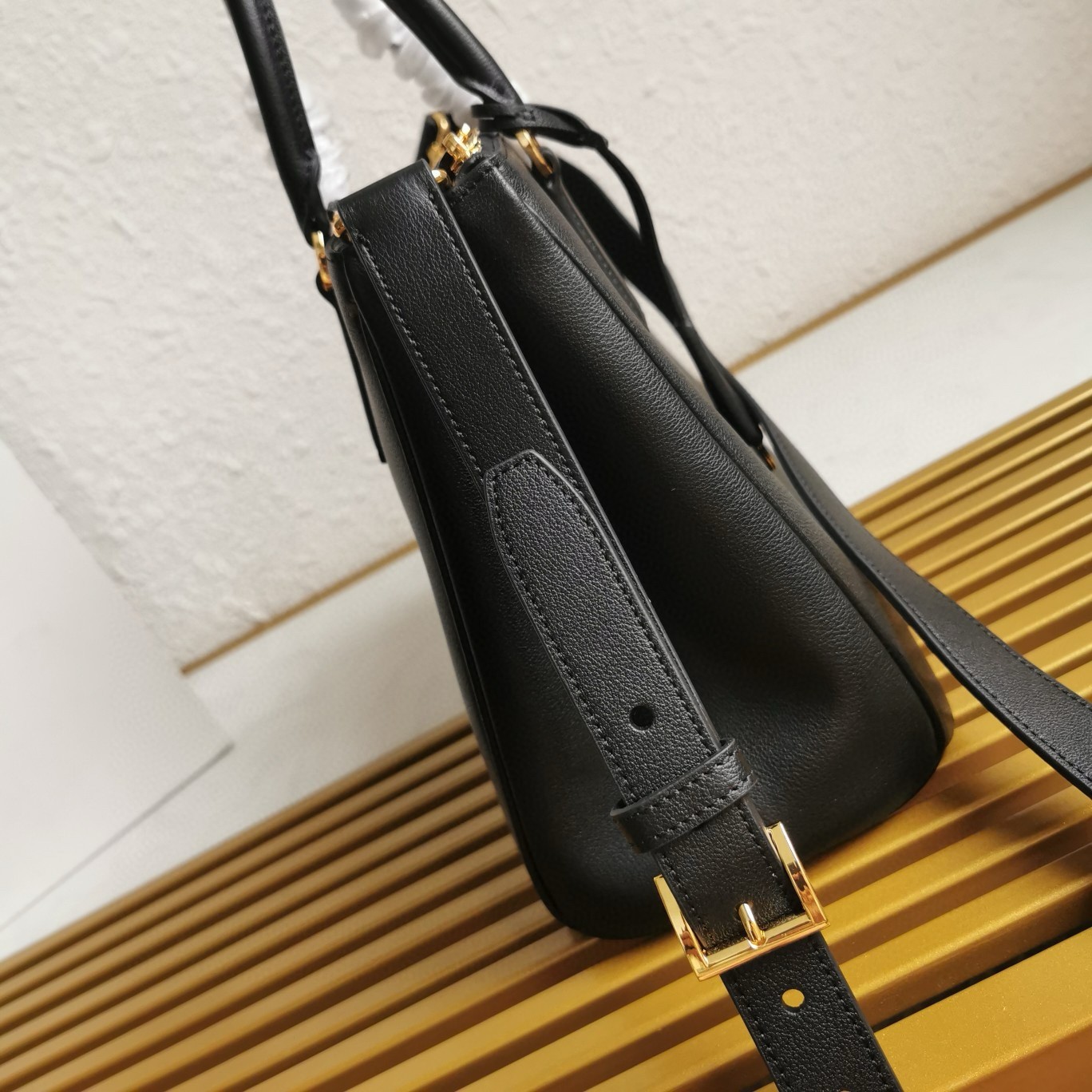 Pra*a galleria large tote bag in black calfskin