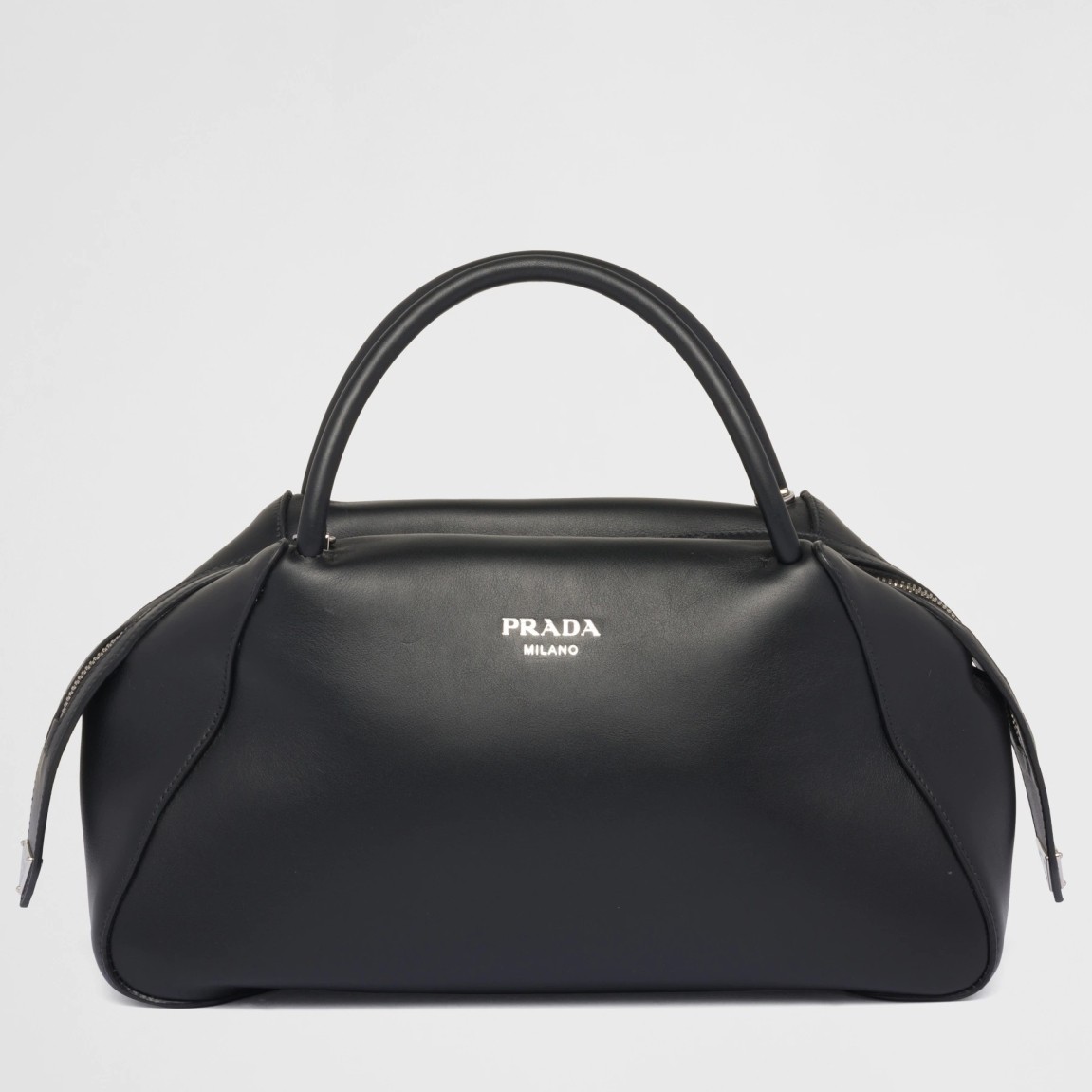 pra*a S*pernova medium handbag in black leather
