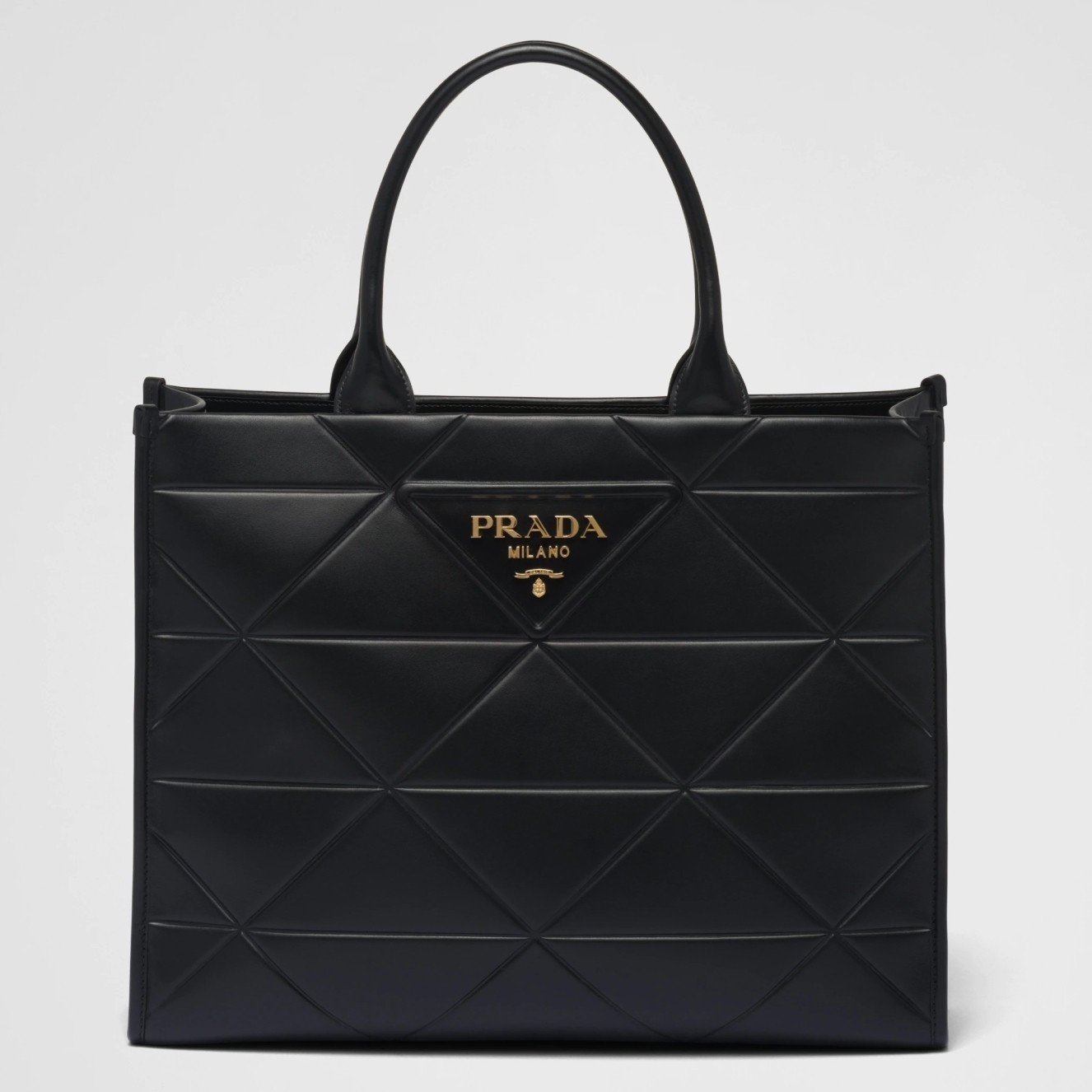 Pra*a symbole large bag with topstitching in black leather