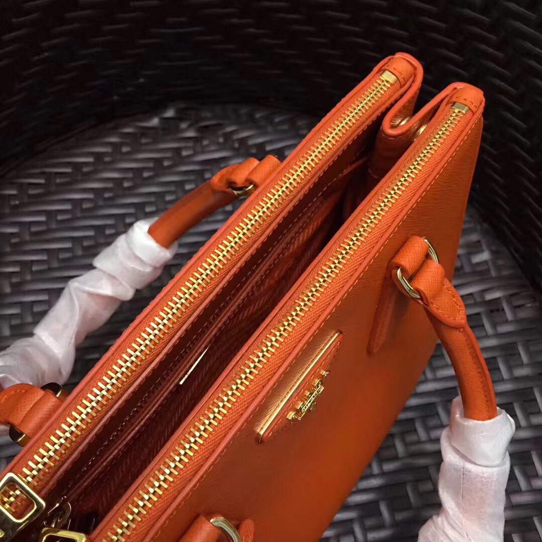 Pra*a small galleria bag in orange saffiano leather