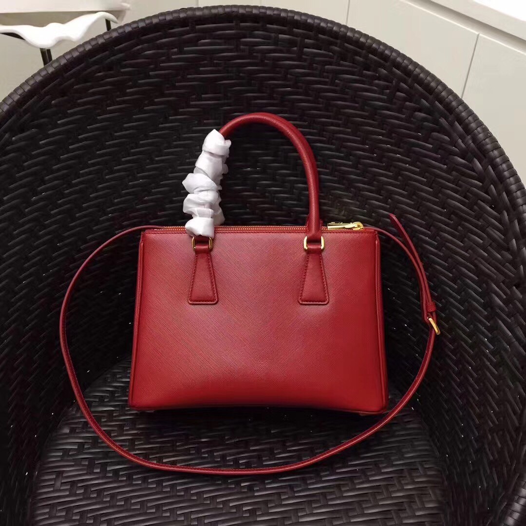 Pra*a small galleria bag in red saffiano leather