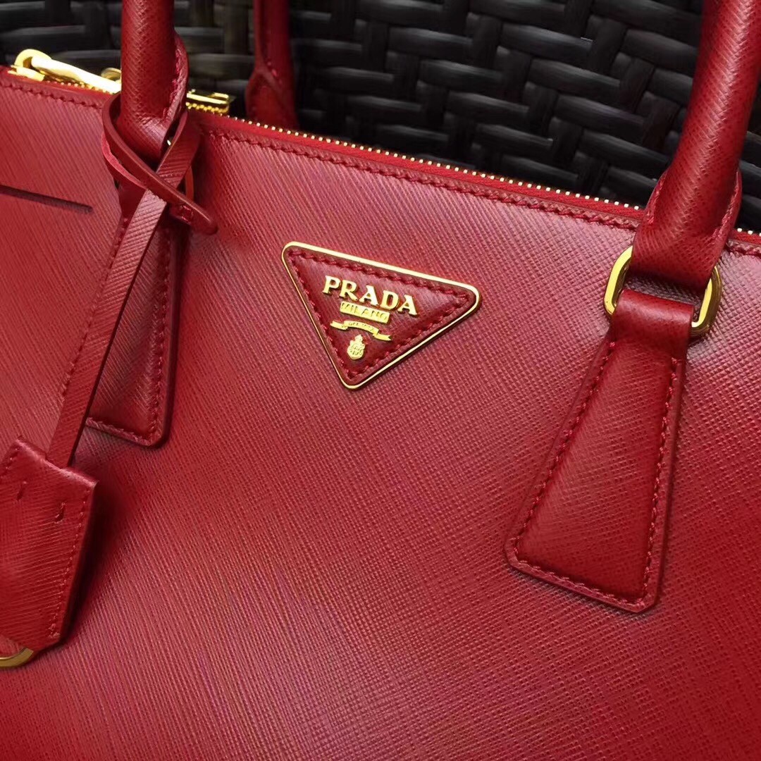 Pra*a small galleria bag in red saffiano leather