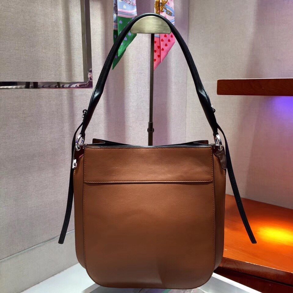 Pra*a margit shoulder bag in brown calfskin