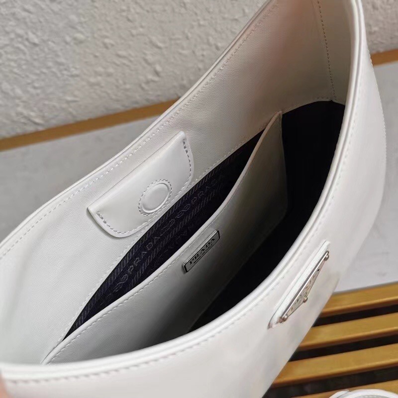 Pra*a cleo large shoulder bag in white brushed leather