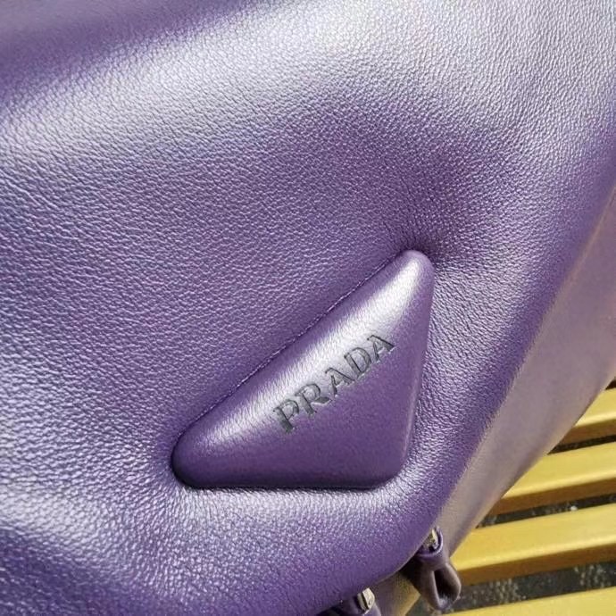 Pra*a signaux bag in violet padded nappa leather