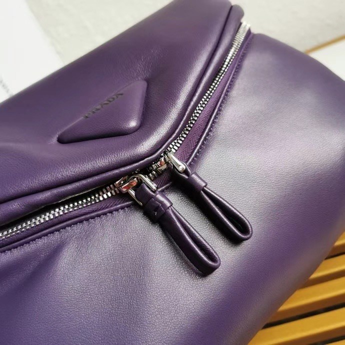Pra*a signaux bag in violet padded nappa leather