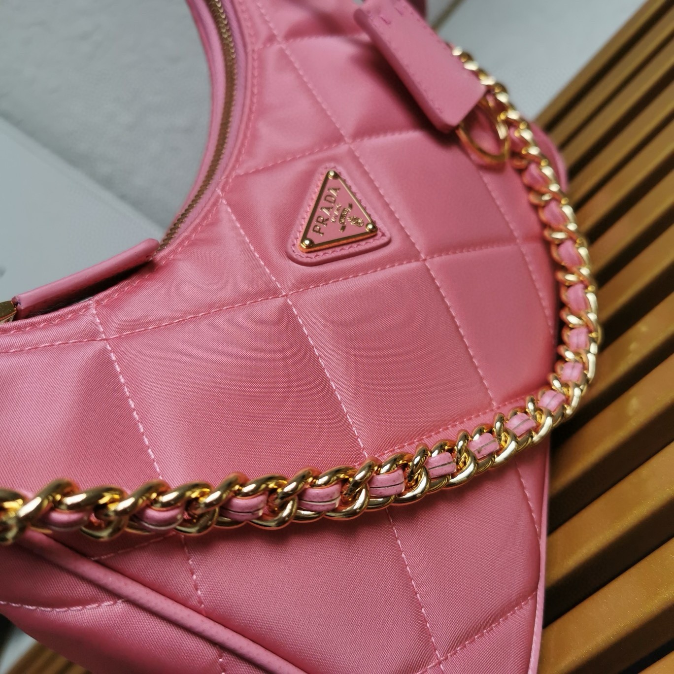 Pra*a re-edition 1995 chaine mini bag in pink re-nylon