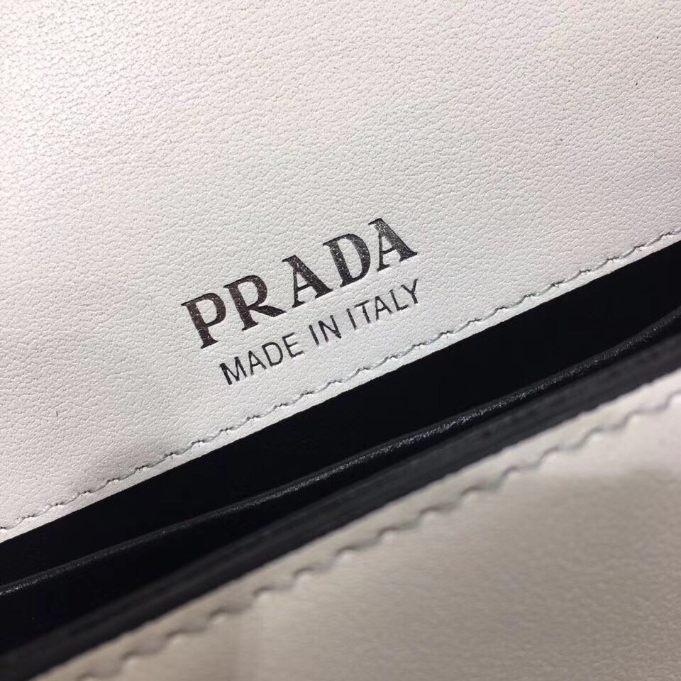 Pra*a sidonie shoulder bag in black/white leather