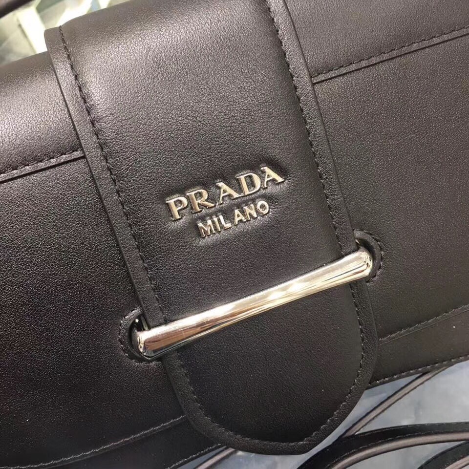 Pra*a sidonie black leather shoulder bag