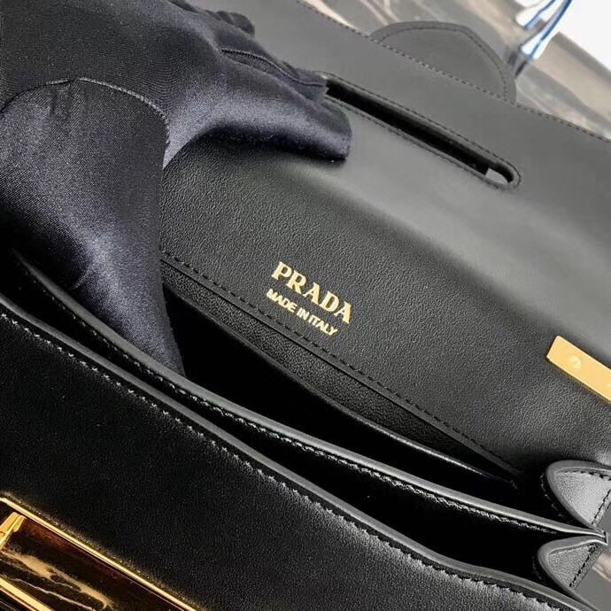 Pra*a sidonie shoulder bag in black calfskin