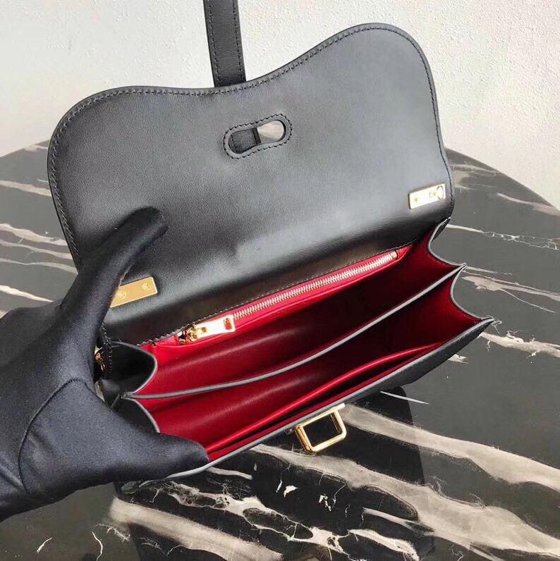 Pra*a belle shoulder bag in black calfskin
