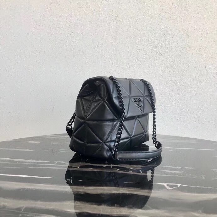 Pra*a spectrum medium bag in black nappa leather