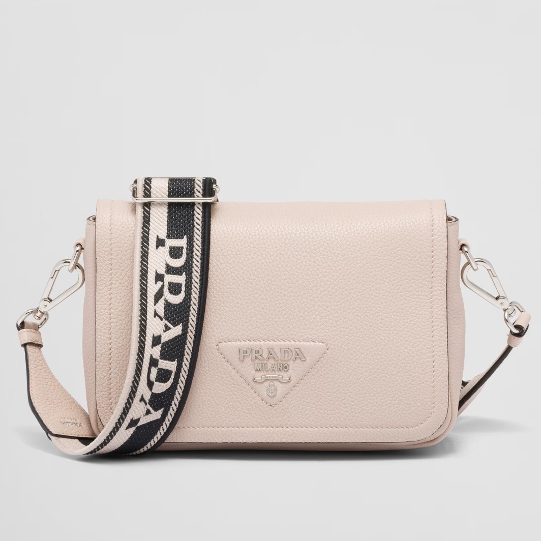 Pra*a flap shoulder bag in light pink grained leather