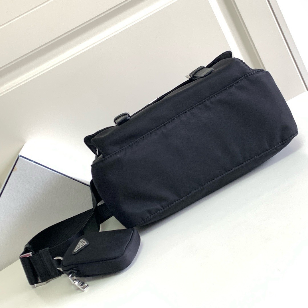 Pra*a shoulder bag with flap in black re-nylon