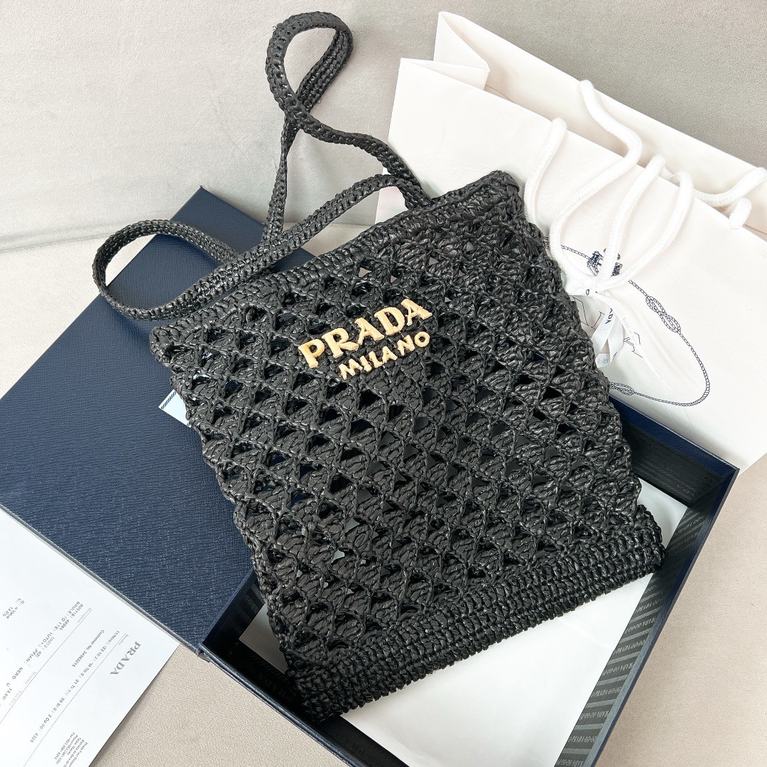 Pra*a crochet tote bag in black raffia-effect yarn