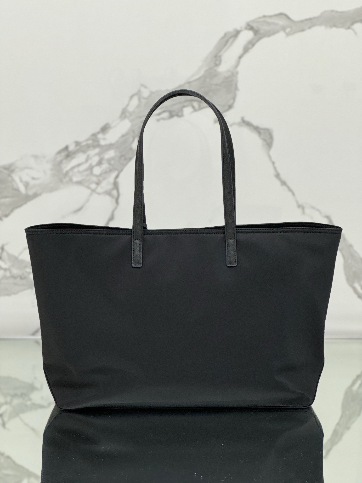 Pra*a re-edition 1978 large tote bag in black re-nylon