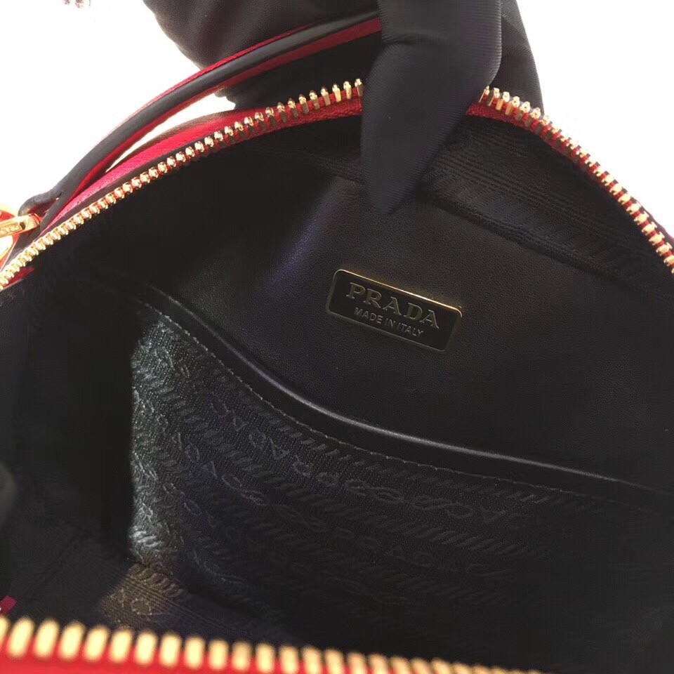 Pra*a odette red saffiano leather bag