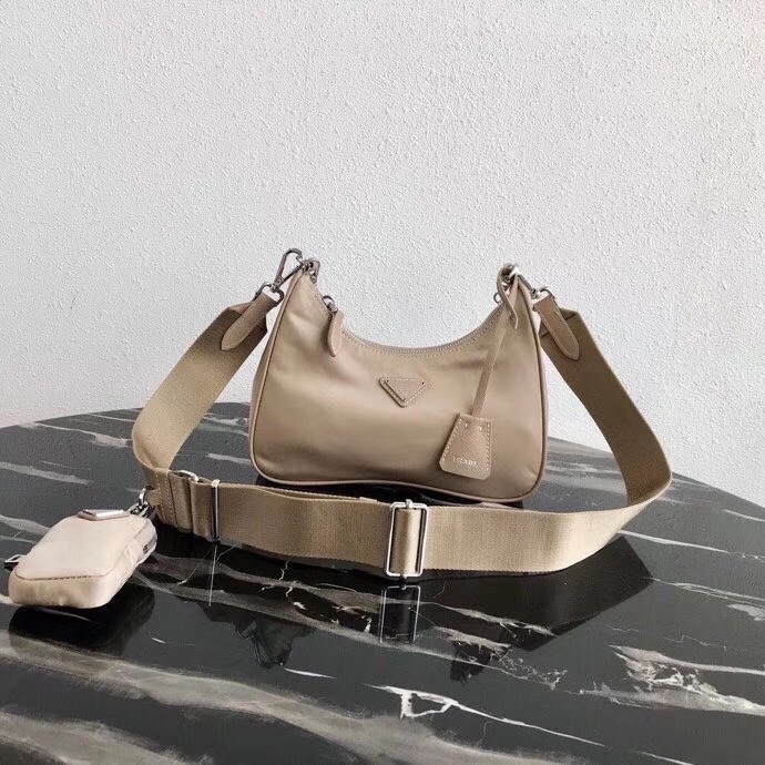 Pra*a re-edition 2005 shoulder bag in beige nylon