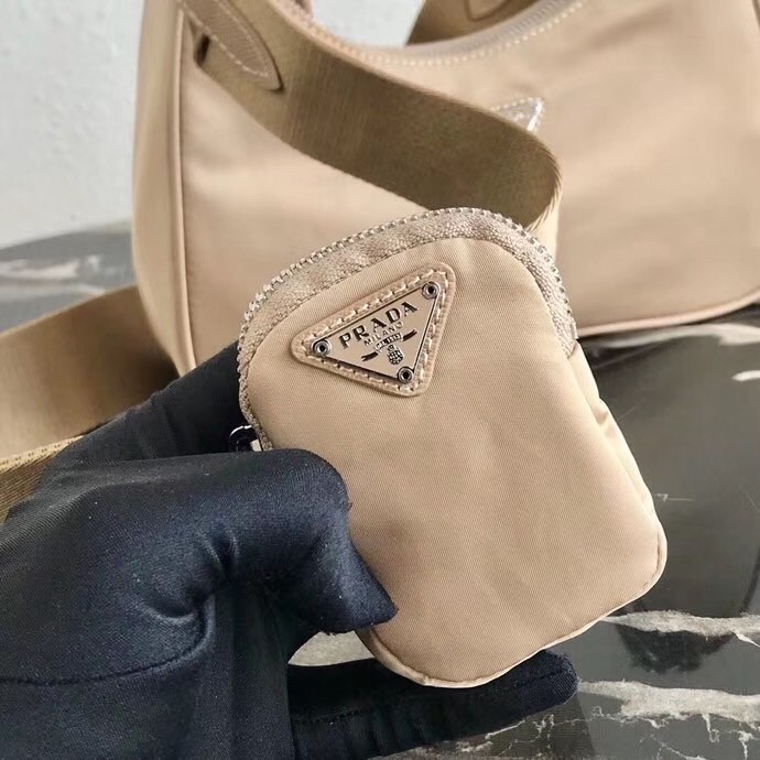 Pra*a re-edition 2005 shoulder bag in beige nylon