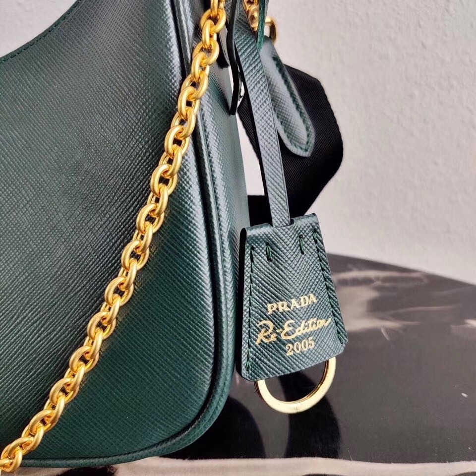 Pra*a re-edition 2005 shoulder bag in green saffiano leather