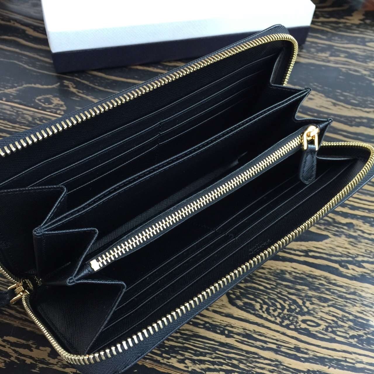Pra*a zipped wallet in black saffiano leather