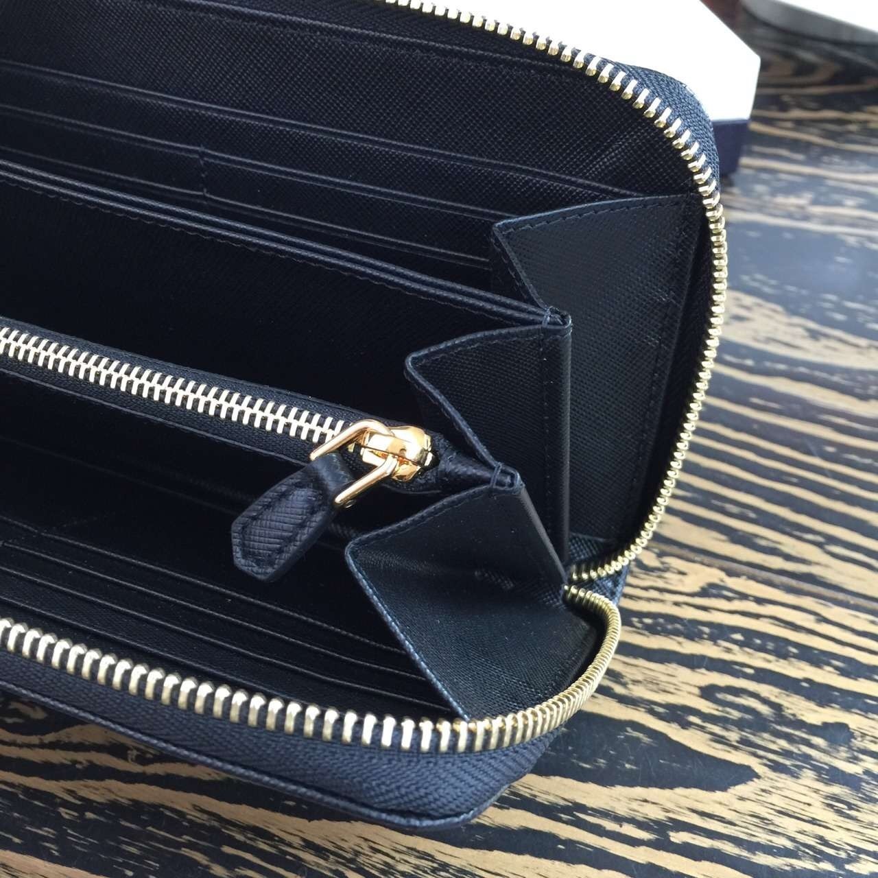 Pra*a zipped wallet in black saffiano leather