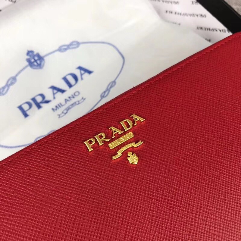 Pra*a zipped wallet in red saffiano leather