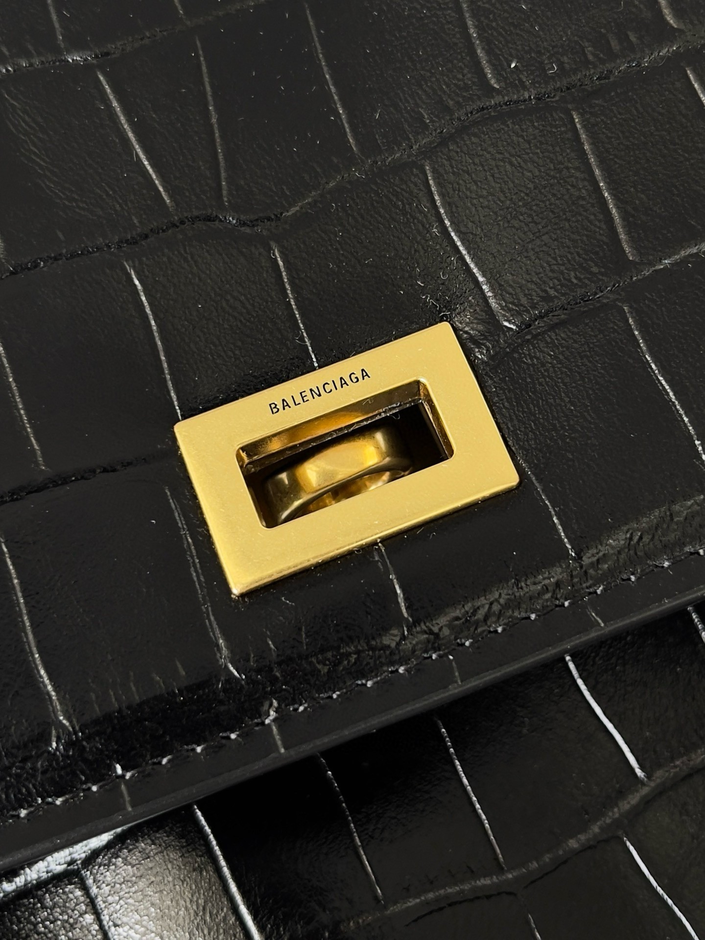 Ba*len*cia*ga rodeo large bag in black crocodile embossed calfskin