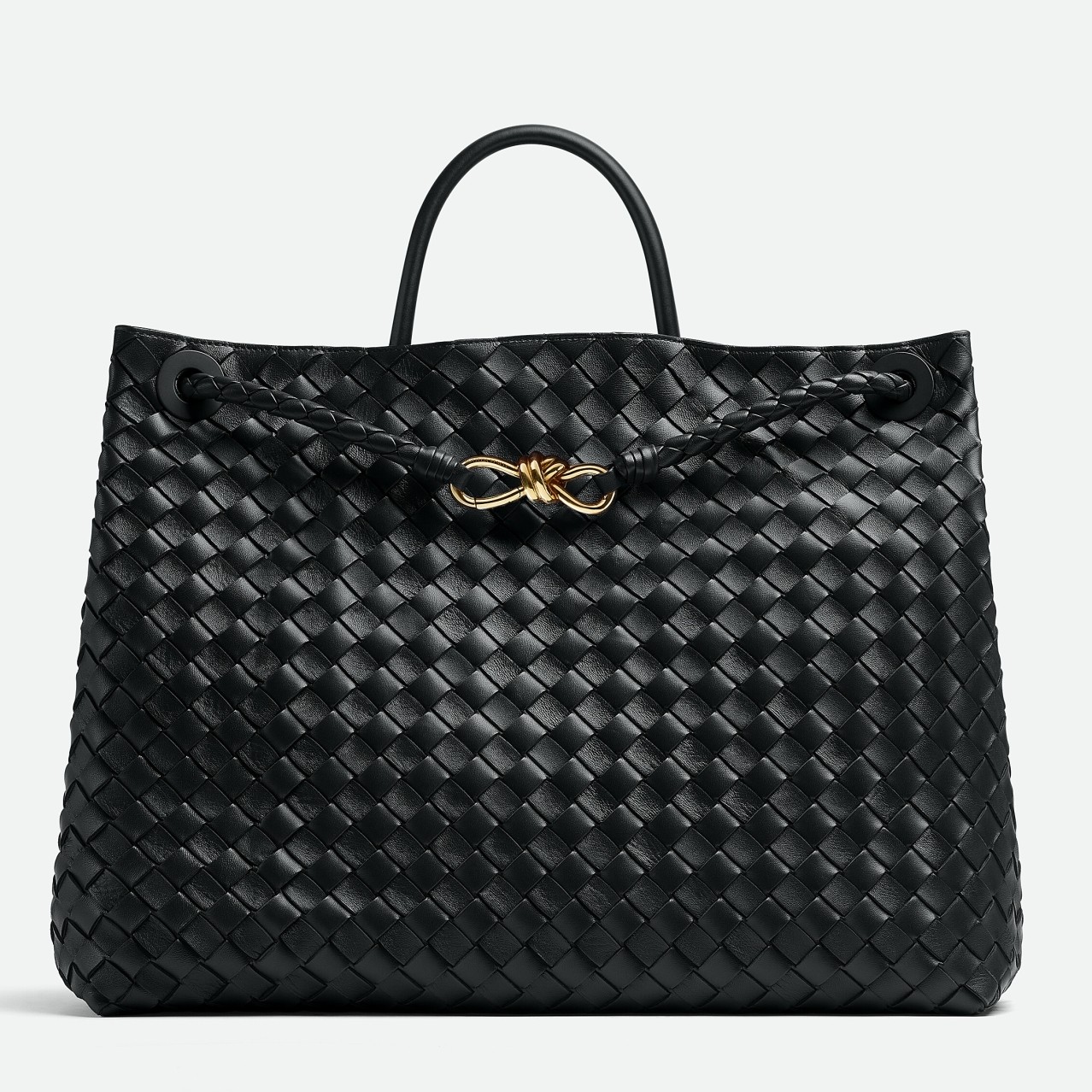bo*te*ga Ve*ne*ta large andiamo bag in black intrecciato lambskin