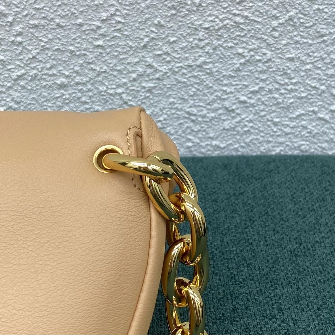bo*te*ga Ve*ne*ta the belt chain pouch in almond nappa leather