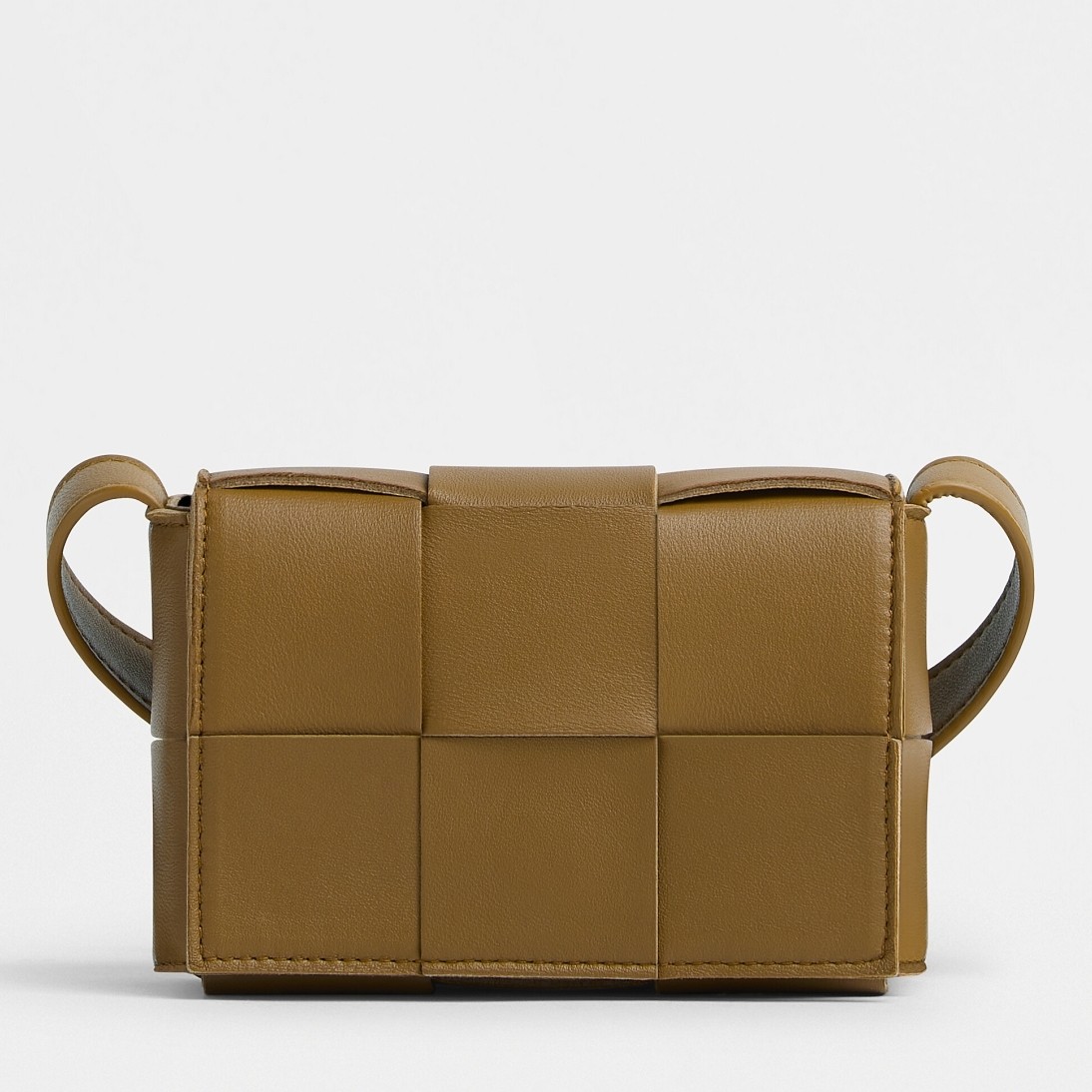 bo*te*ga Ve*ne*ta candy cassette bag in acorn lambskin