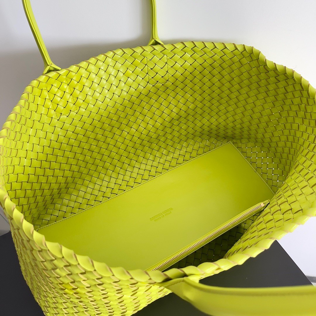 bo*te*ga Ve*ne*ta large cabat bag in acid kiwi intrecciato lambskin