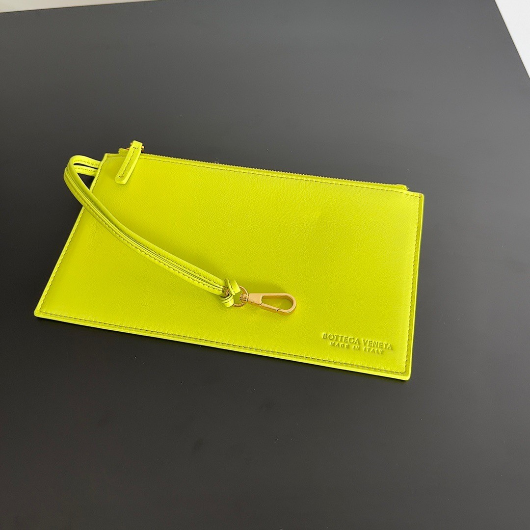 bo*te*ga Ve*ne*ta large cabat bag in acid kiwi intrecciato lambskin