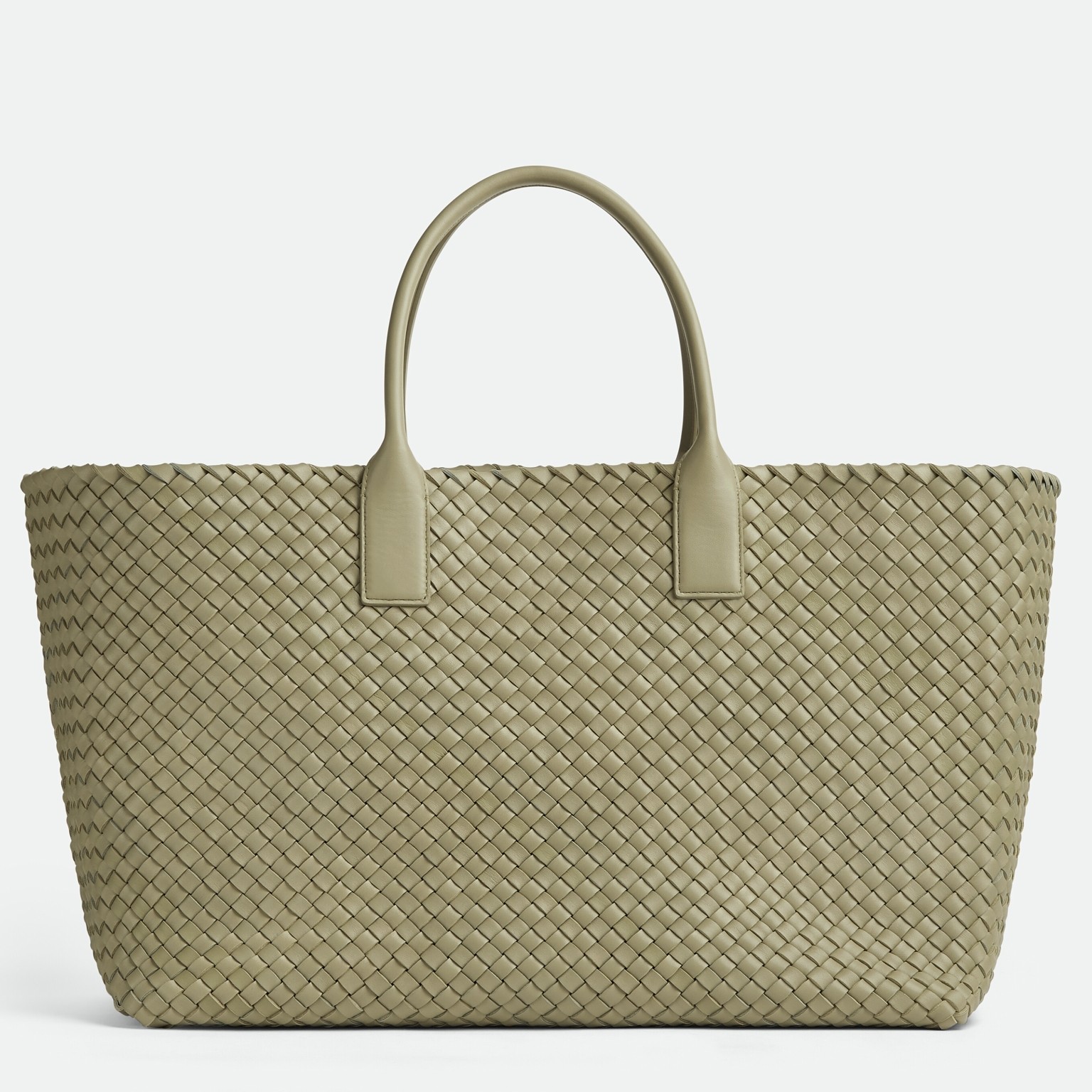 bo*te*ga Ve*ne*ta large cabat bag in travertine intrecciato lambskin