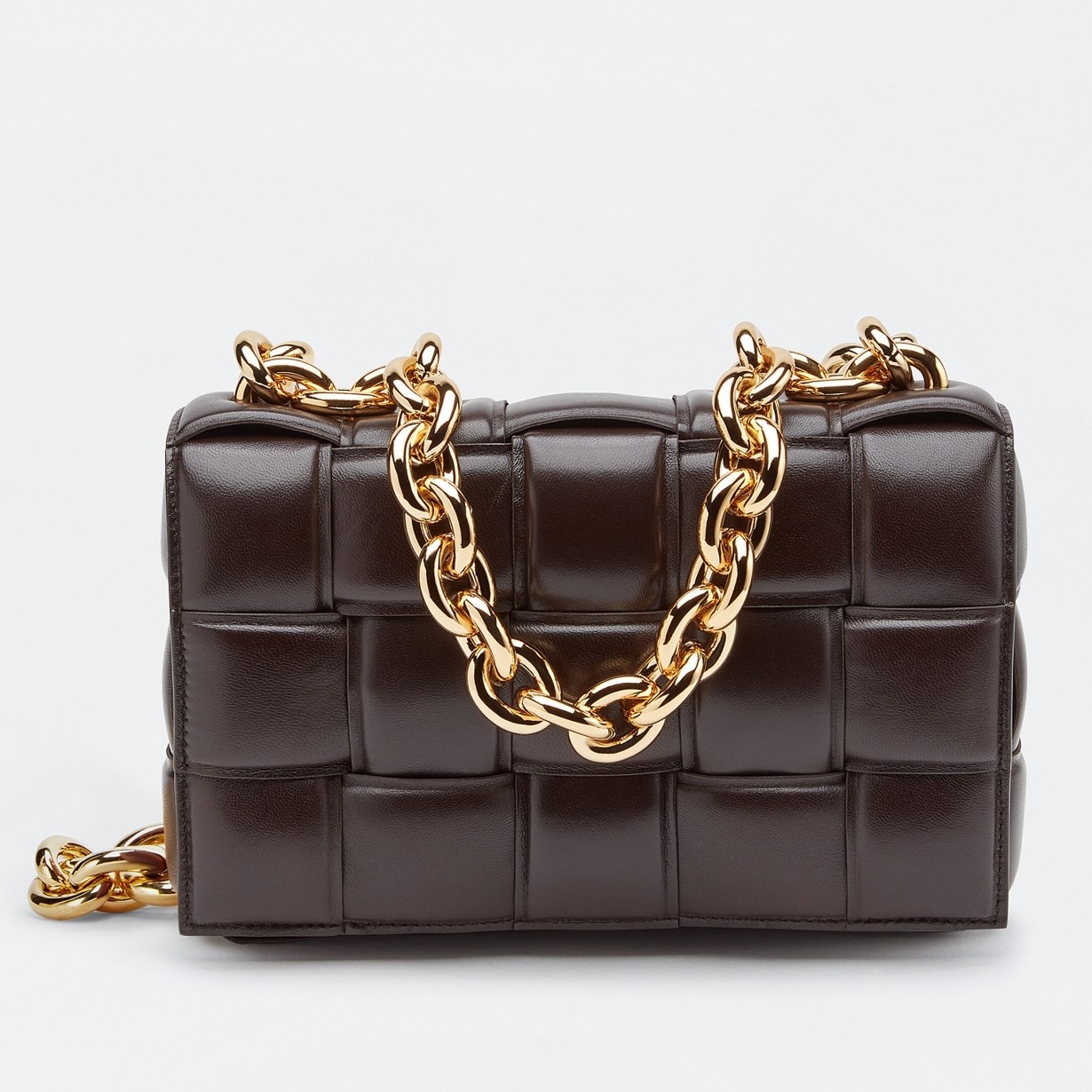 bo*te*ga Ve*ne*ta chain cassette bag in fondant lambskin