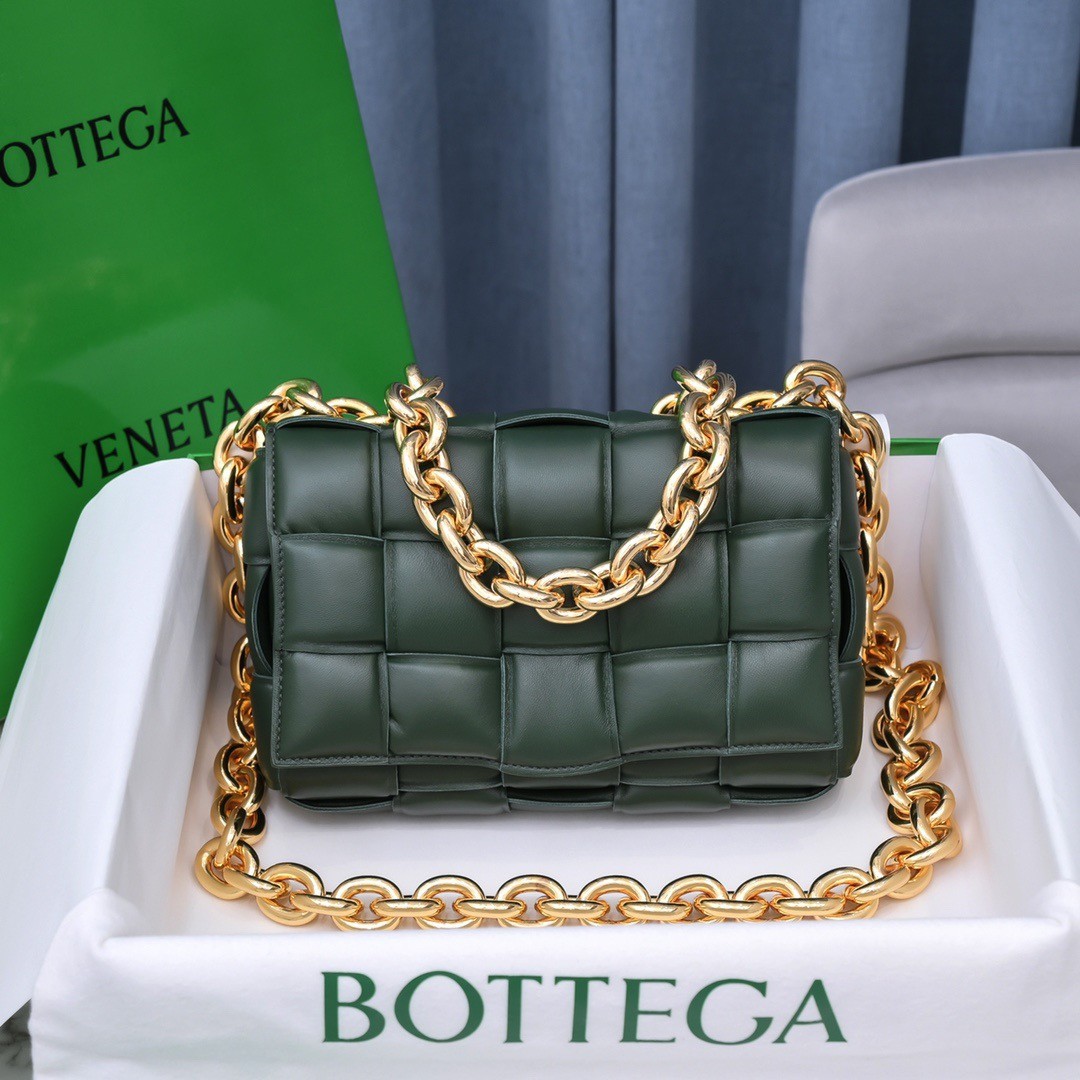 bo*te*ga Ve*ne*ta chain cassette bag in raintree lambskin