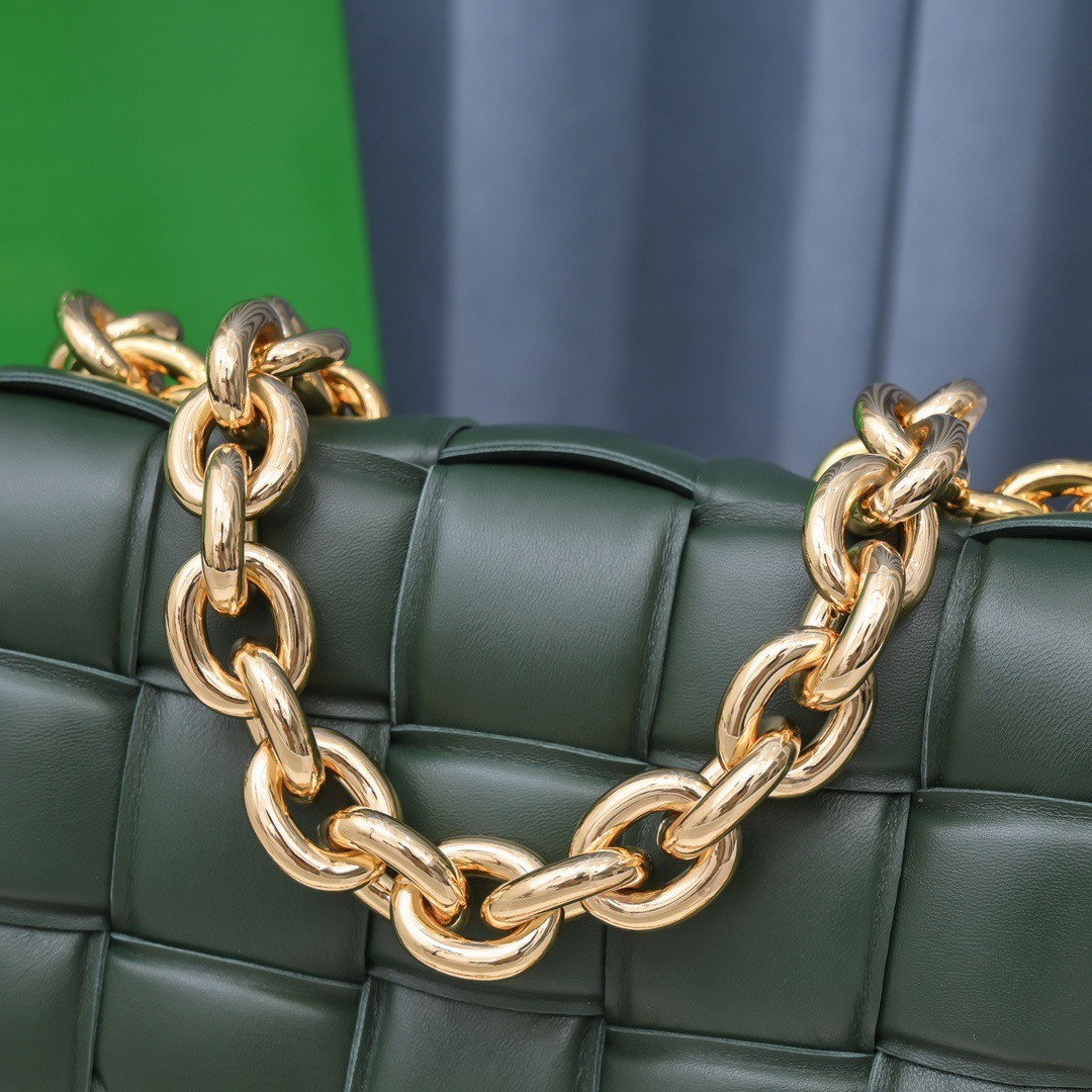 bo*te*ga Ve*ne*ta chain cassette bag in raintree lambskin