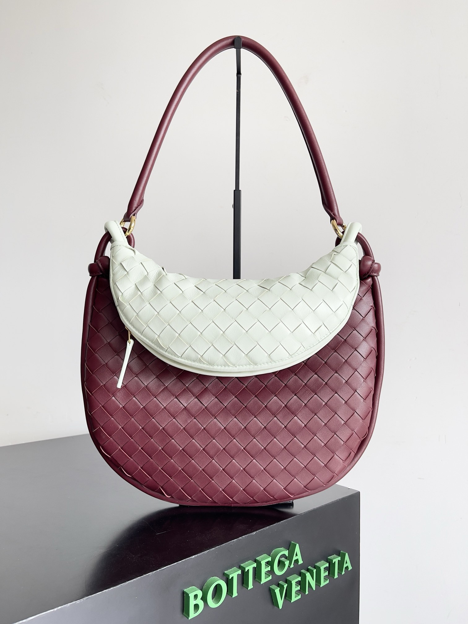 bo*te*ga Ve*ne*ta gemelli medium bag in barolo/glacier intrecciato lambskin