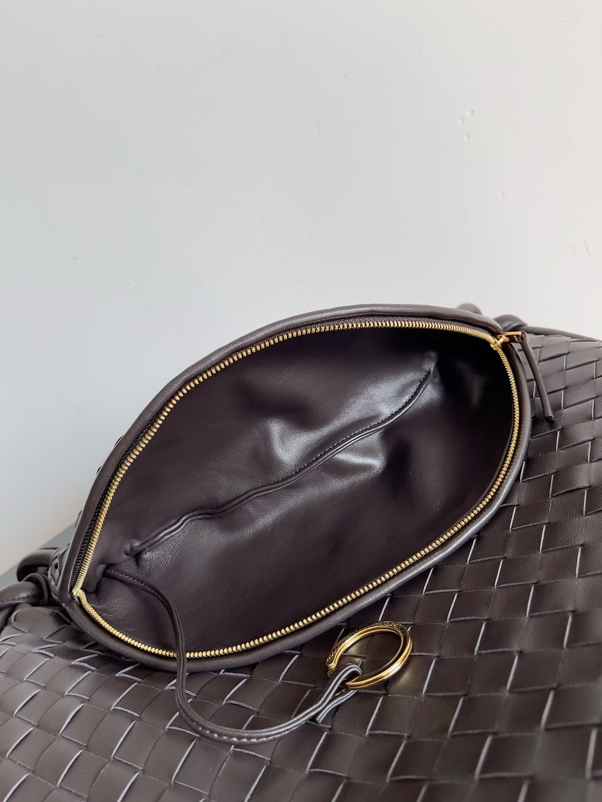 bo*te*ga Ve*ne*ta gemelli large bag in fondant intrecciato lambskin