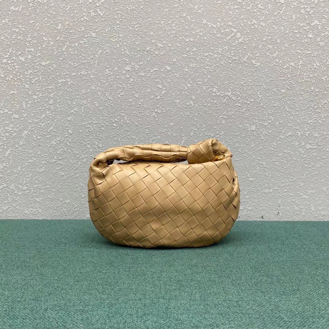 bo*te*ga Ve*ne*ta bv jodie mini bag in beige intrecciato lambskin