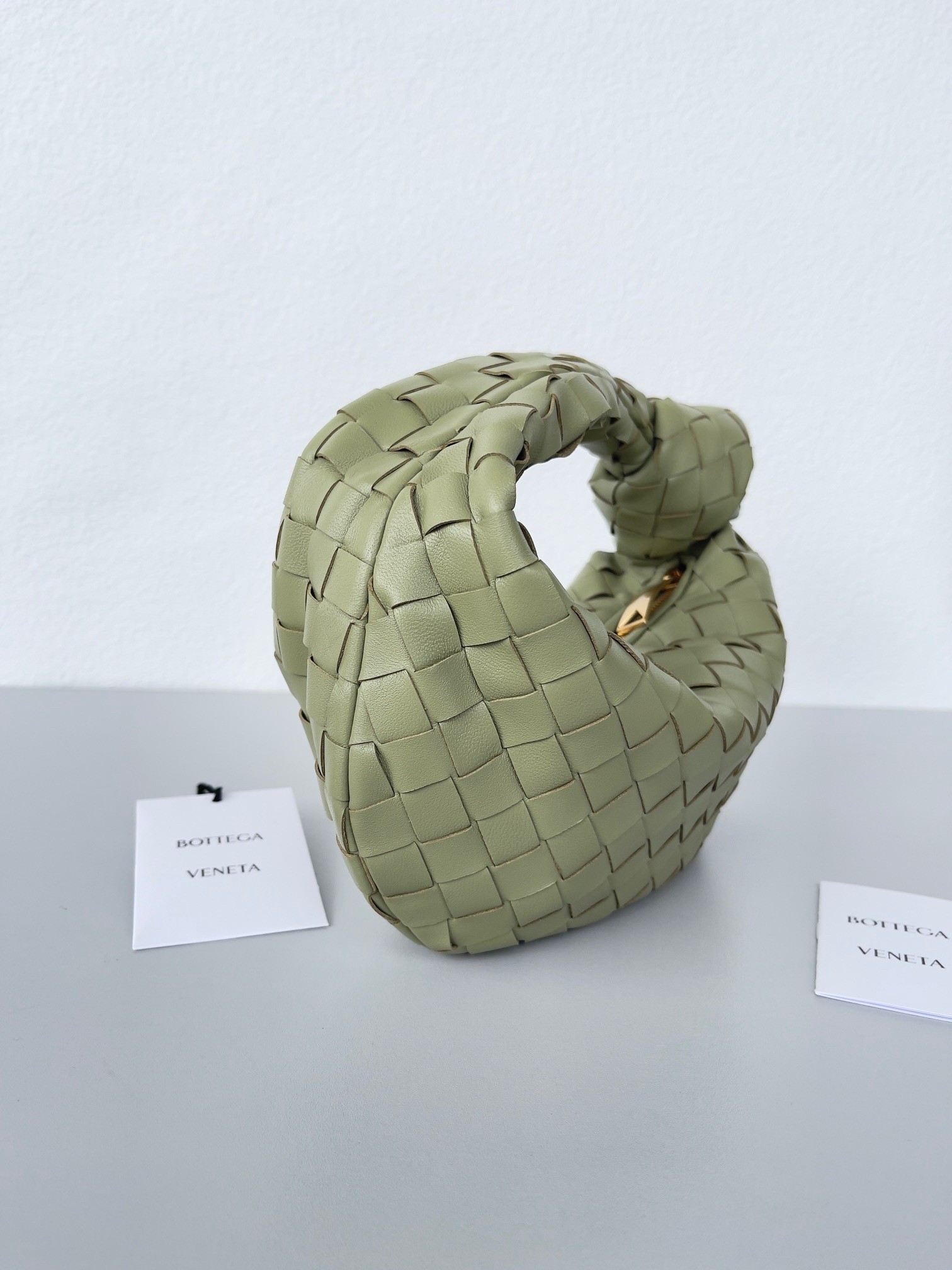 bo*te*ga Ve*ne*ta bv jodie mini bag in travertine intrecciato lambskin
