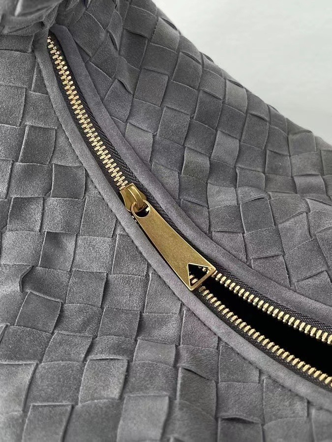 bo*te*ga Ve*ne*ta bv jodie teen bag in thunder suede calfskin