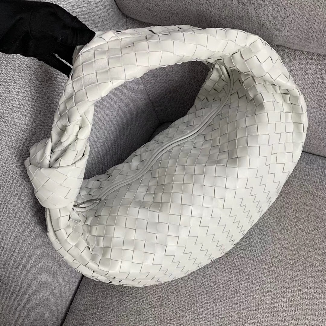 bo*te*ga Ve*ne*ta large bv jodie bag in white woven leather