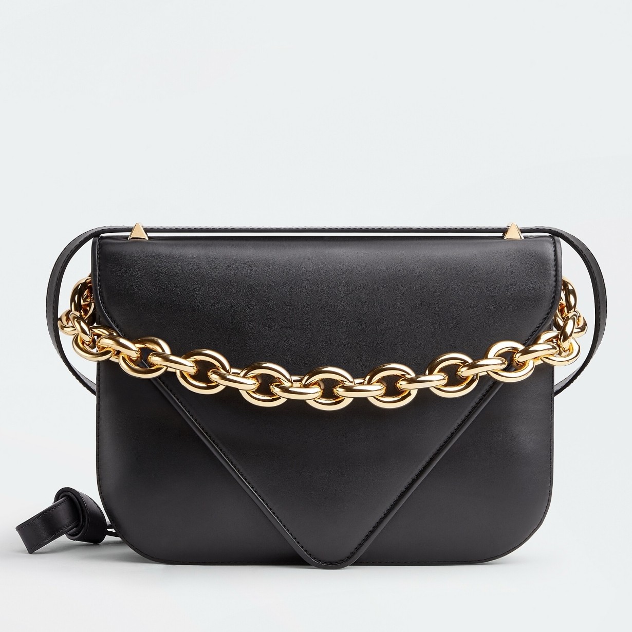 bo*te*ga Ve*ne*ta mount medium envelope bag in black calfskin