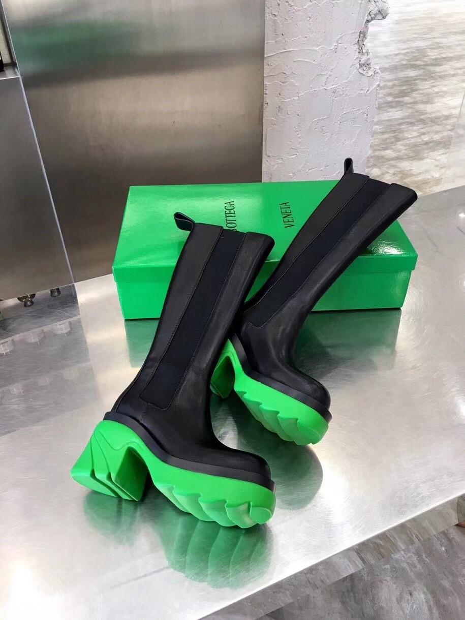 bo*te*ga Ve*ne*ta flash knee-high boots with green outsole