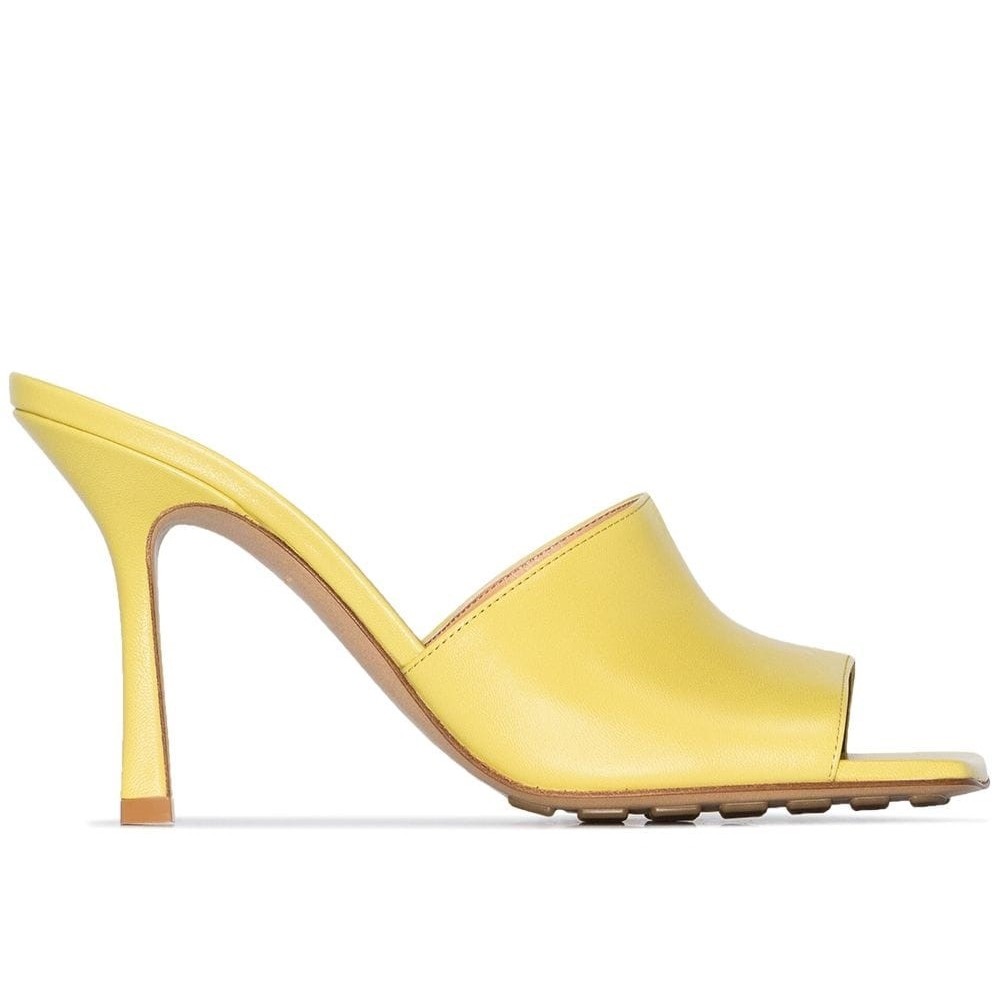bo*te*ga Ve*ne*ta stretch mules 90mm in yellow lambskin