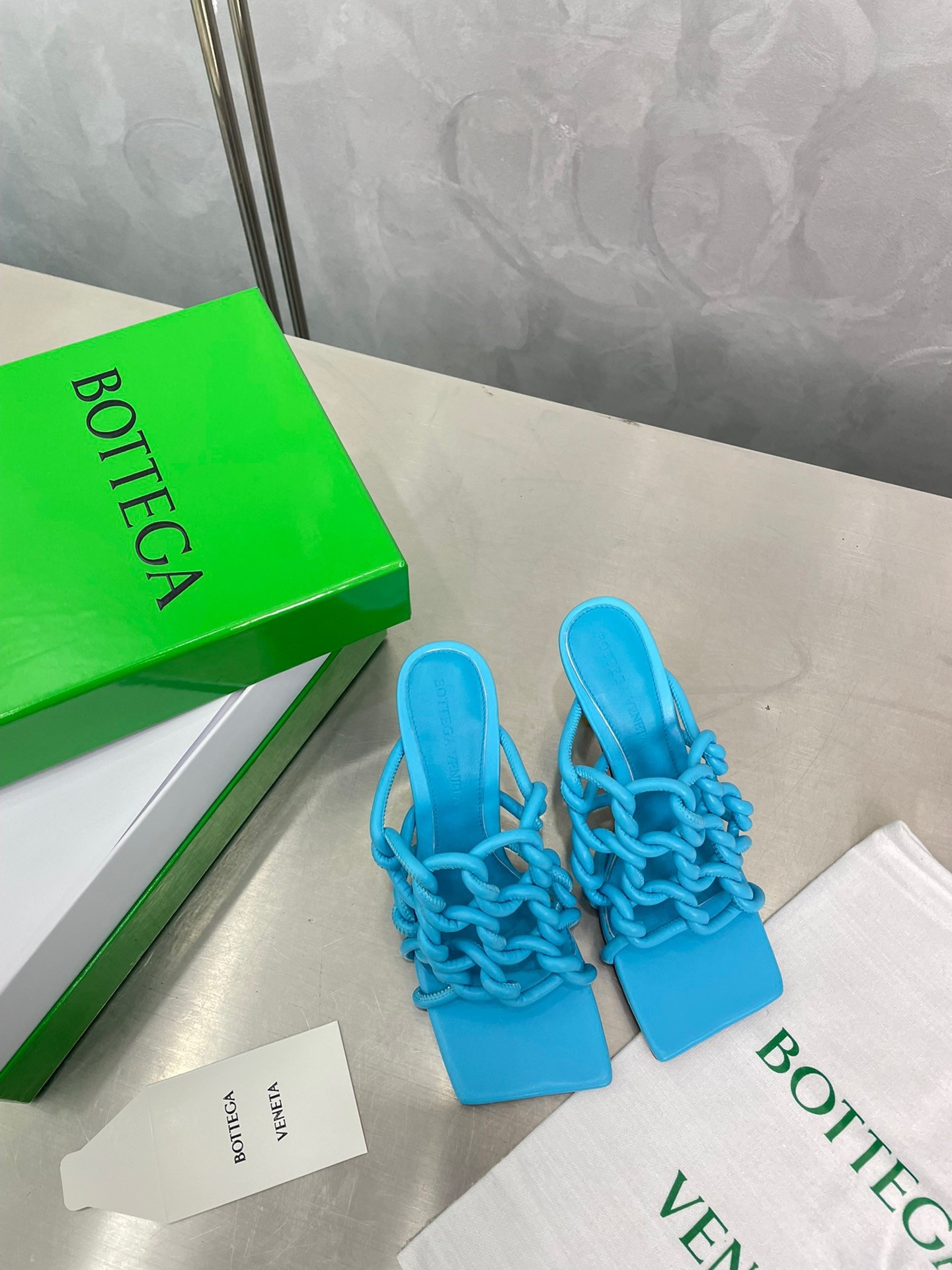 bo*te*ga Ve*ne*ta stretch twist sandals in blue lambskin