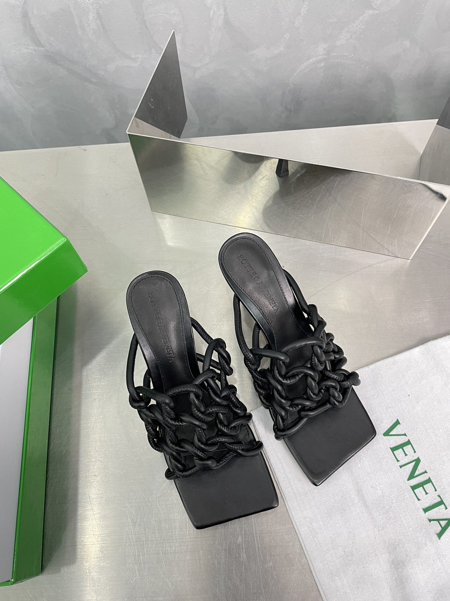 bo*te*ga Ve*ne*ta stretch twist sandals in black lambskin