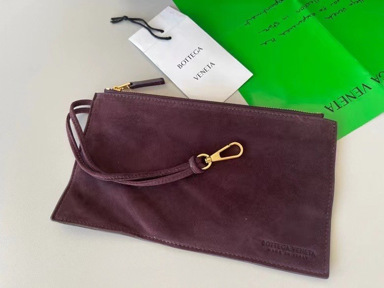 bo*te*ga Ve*ne*ta arco medium tote in fondant intrecciato lambskin